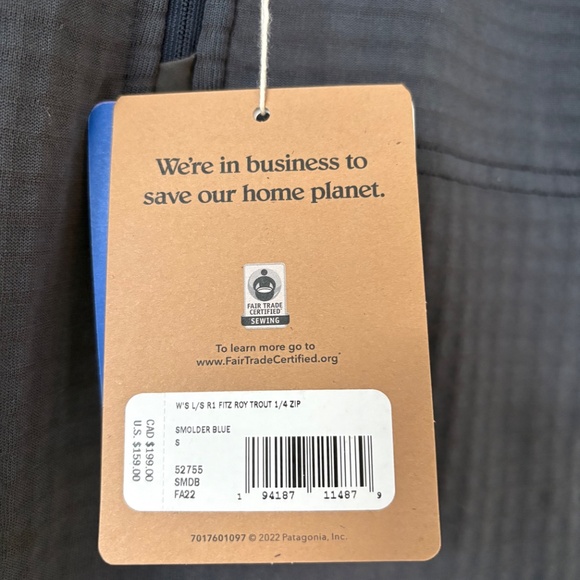 Patagonia Long-Sleeved R1® Fitz Roy Trout 1/4-Zip new with tags - Picture 7 of 8